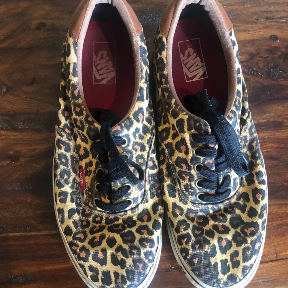 Leopard Vans